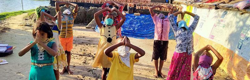 Children at an Ekal Vidyalaya one-teacher school